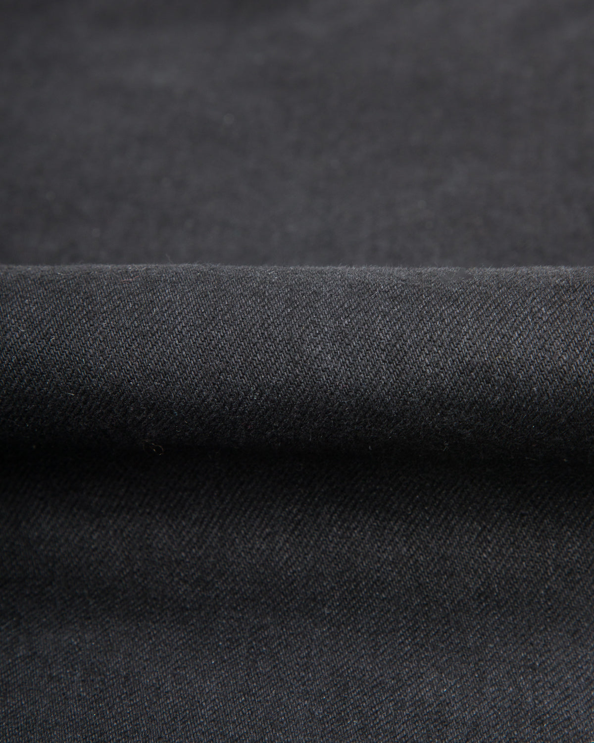 Indigofera Kirk Straight Fit - 14oz Gunpowder Black Selvedge Rinsed - Standard & Strange