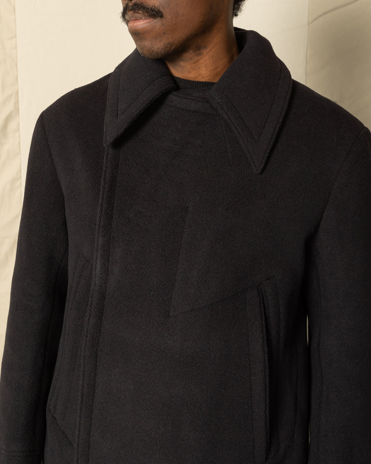 MotivMfg Platica Peacoat - Black Mallelieus Vintage Velour Overcoating - Standard & Strange