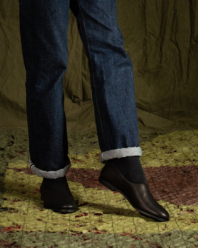 Rolling Dub Trio Swan Slip On - Black Deerskin - Standard & Strange